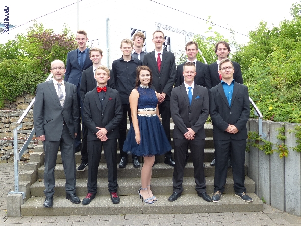http://www.beruflichesgymnasium.de/pixlie/cache/vs_Abiturzeugnisse 2017_P1030511.JPG